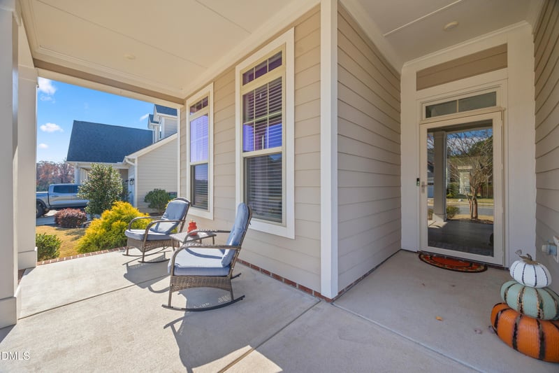 33 Village Walk Dr, Chapel Hill, NC 27517