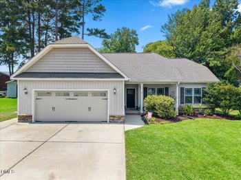 33 Wood Green Dr, Wendell, NC 27591