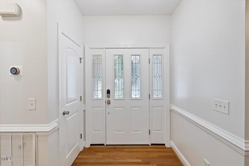 33 Woodbury Ln, Sanford, NC 27332