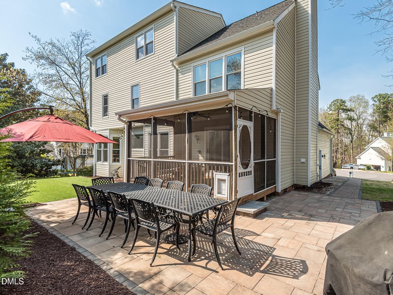 330 Bond Lake Dr, Cary, NC 27513