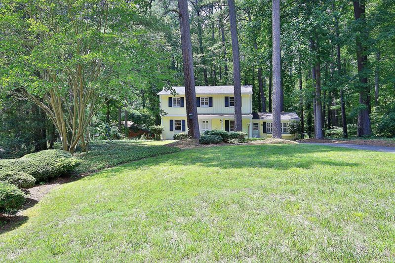 330 Brandywine Rd, Chapel Hill, NC 27516