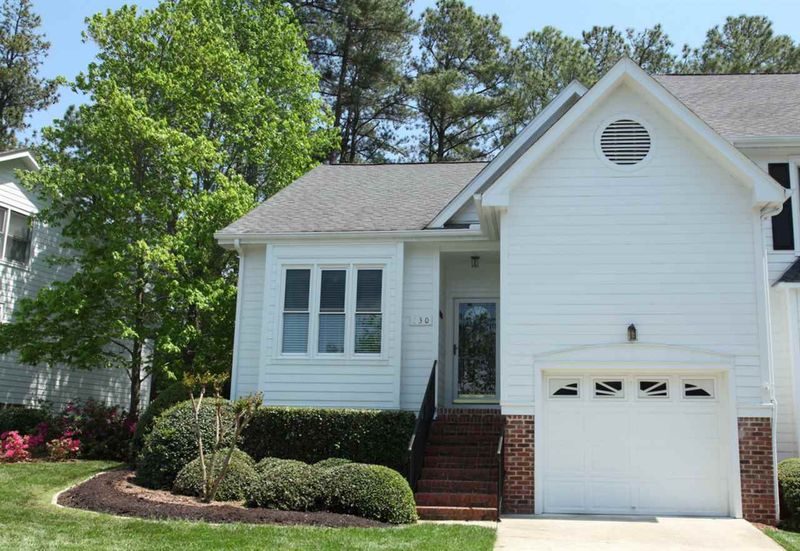 330 Center Pointe Dr, Cary, NC 27513