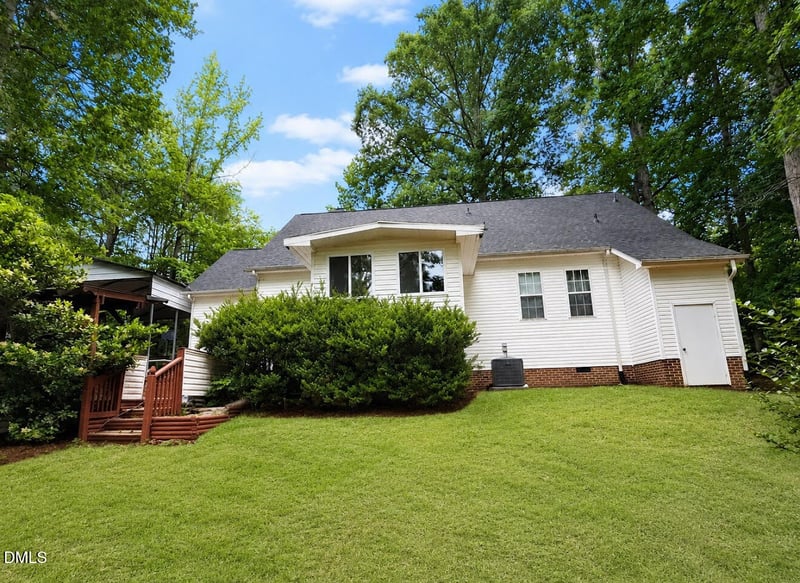 330 Cherrylaurel Dr, Youngsville, NC 27596