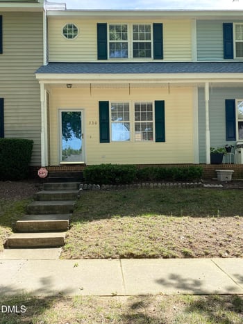 330 Commons Dr, Holly Springs, NC 27540