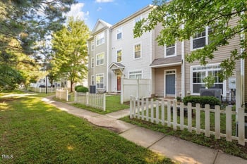 330 Gilman Ln #109, Raleigh, NC 27610