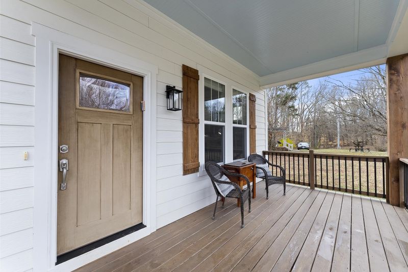 330 Lakeshore Dr, Hillsborough, NC 27278