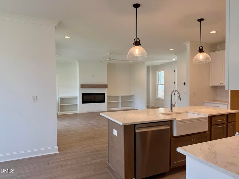 330 Powhatan Dr, Fuquay Varina, NC 27526