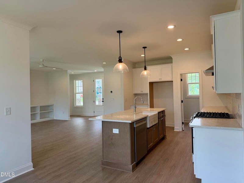 330 Powhatan Dr, Fuquay Varina, NC 27526
