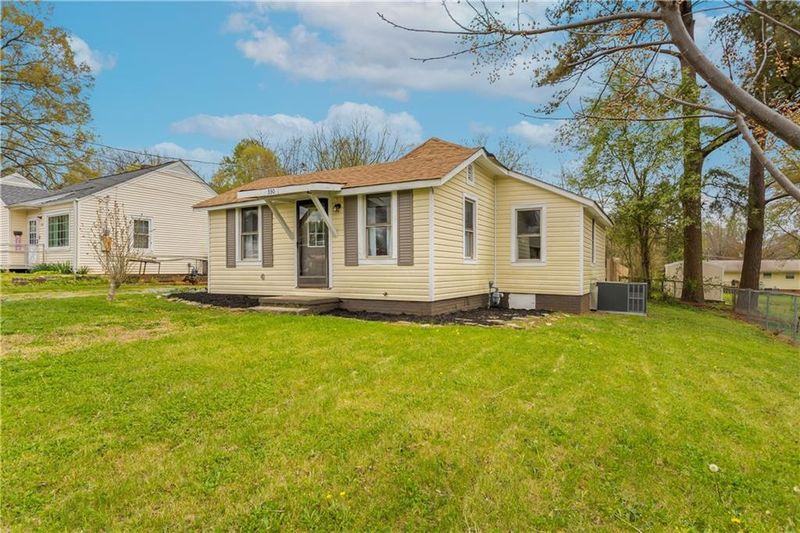 330 Quintas Ave, Burlington, NC 27215
