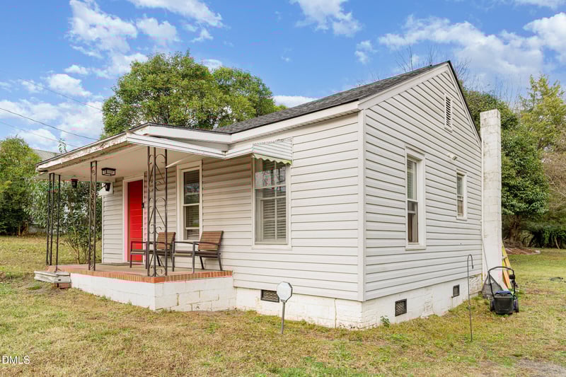 330 Stallings St, Clayton, NC 27520