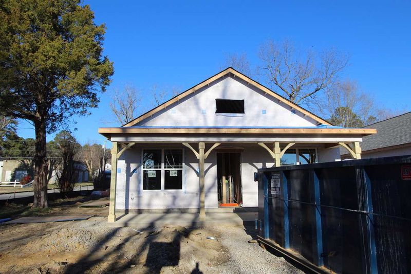 330 W Stallings St, Clayton, NC 27527