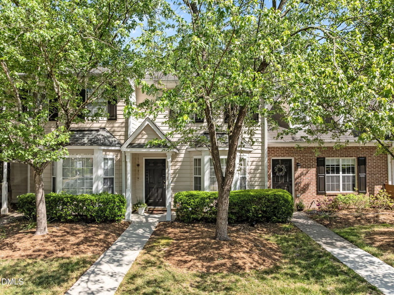 330 Standish Dr, Chapel Hill, NC 27517