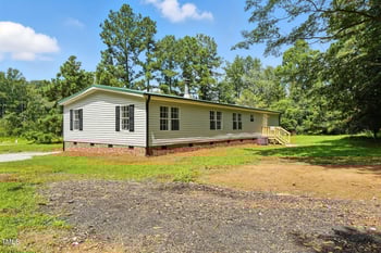330 Sycamore Ln, Henderson, NC 27537