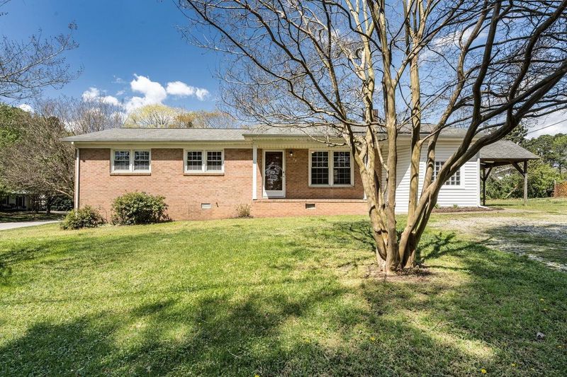 330 Virginia St, Clayton, NC 27520