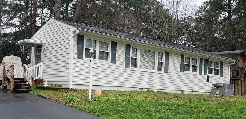 3300 Apache Dr, Raleigh, NC 27609