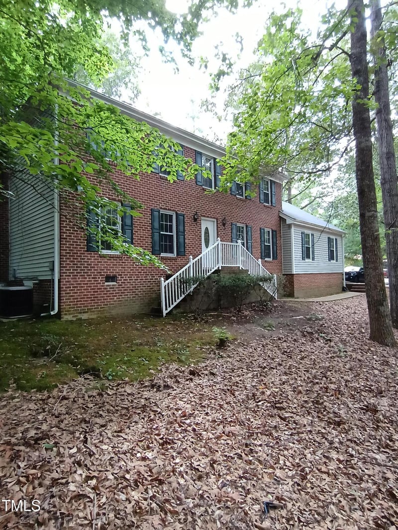 3300 Barnsley Ln, Raleigh, NC 27604