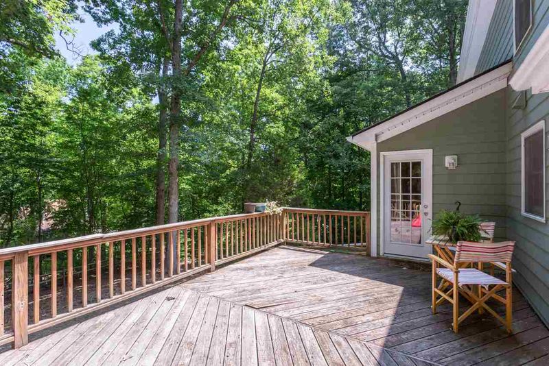 3300 Bearskin Ct, Raleigh, NC 27606