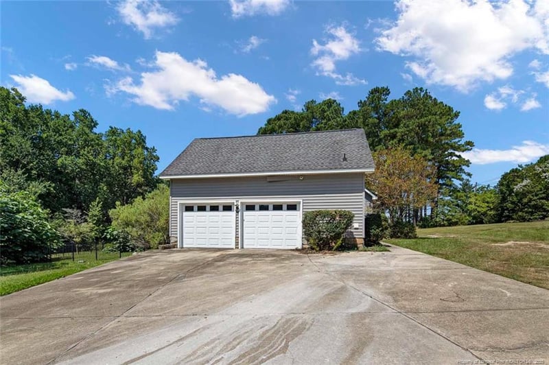 3300 Brushy Hill Rd, Fayetteville, NC 28306