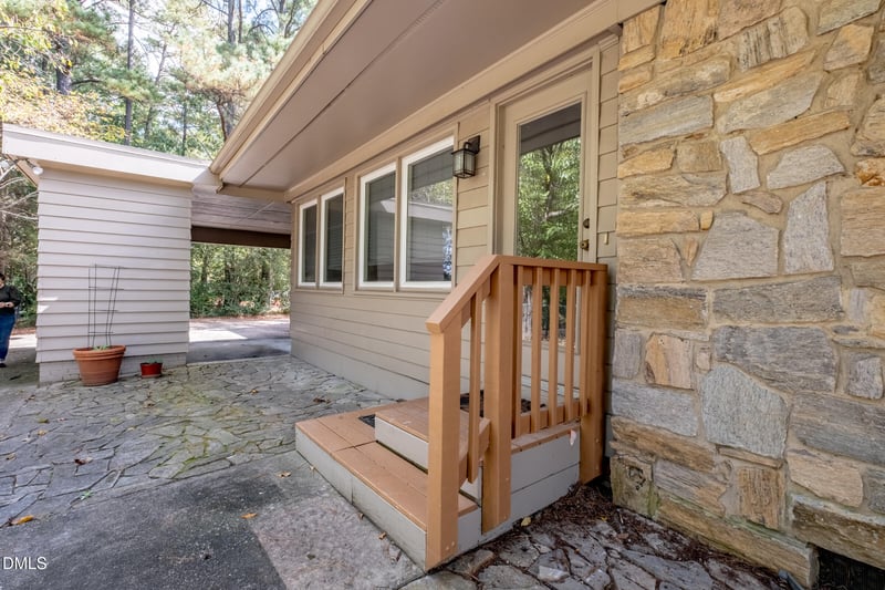 3300 Edgemont Dr, Raleigh, NC 27612