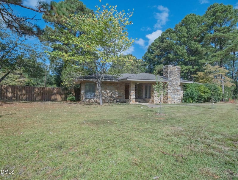 3300 Edgemont Dr, Raleigh, NC 27612