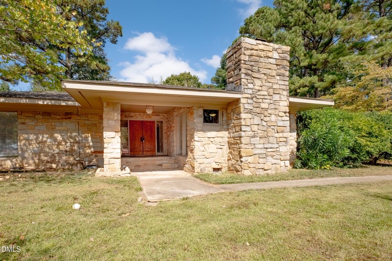 3300 Edgemont Dr, Raleigh, NC 27612