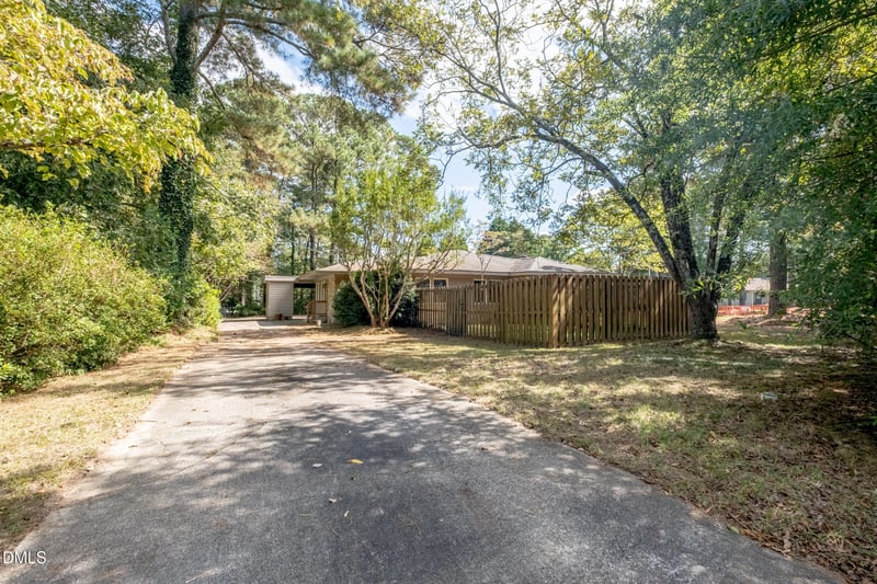 3300 Edgemont Dr, Raleigh, NC 27612