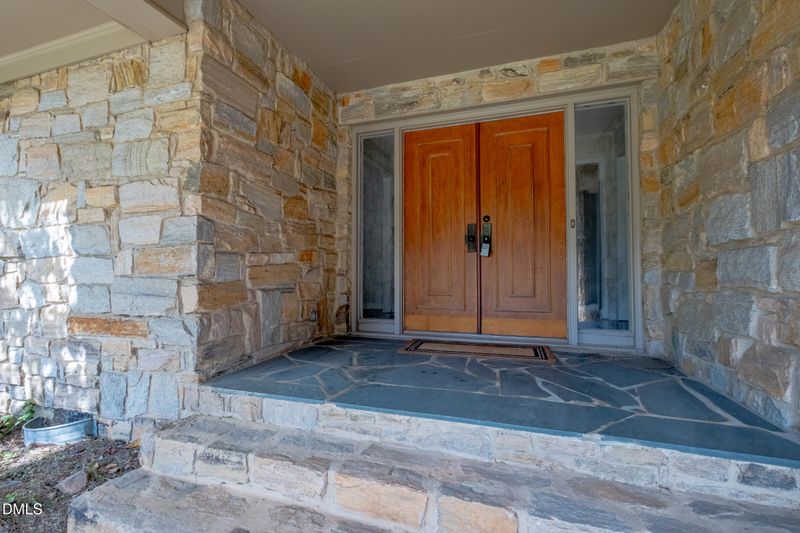 3300 Edgemont Dr, Raleigh, NC 27612