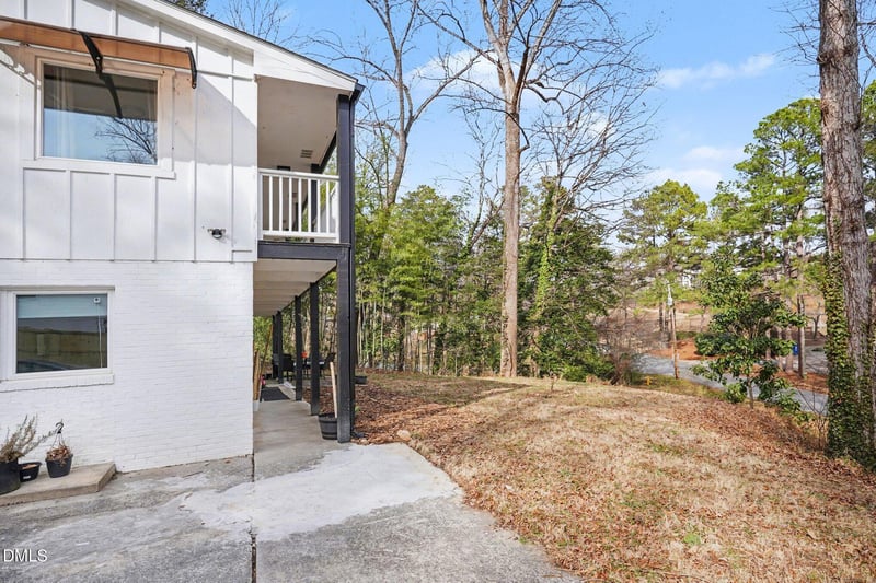 3300 Fairhill Dr, Raleigh, NC 27612