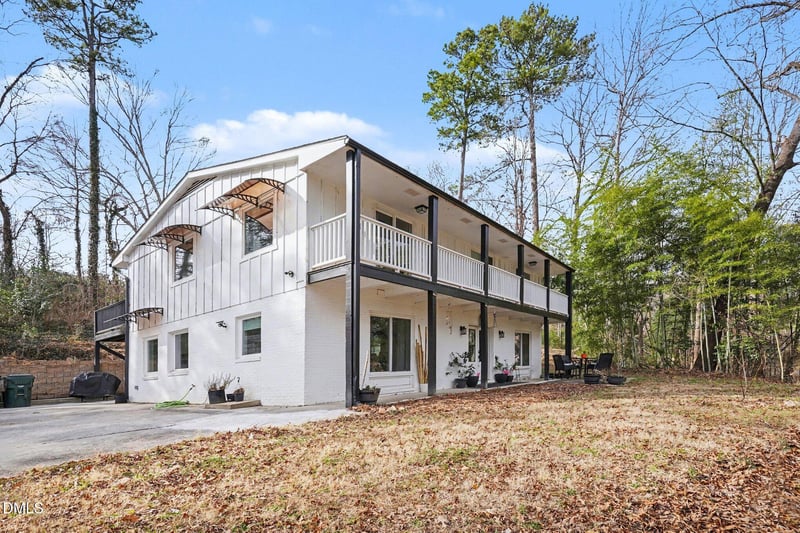 3300 Fairhill Dr, Raleigh, NC 27612