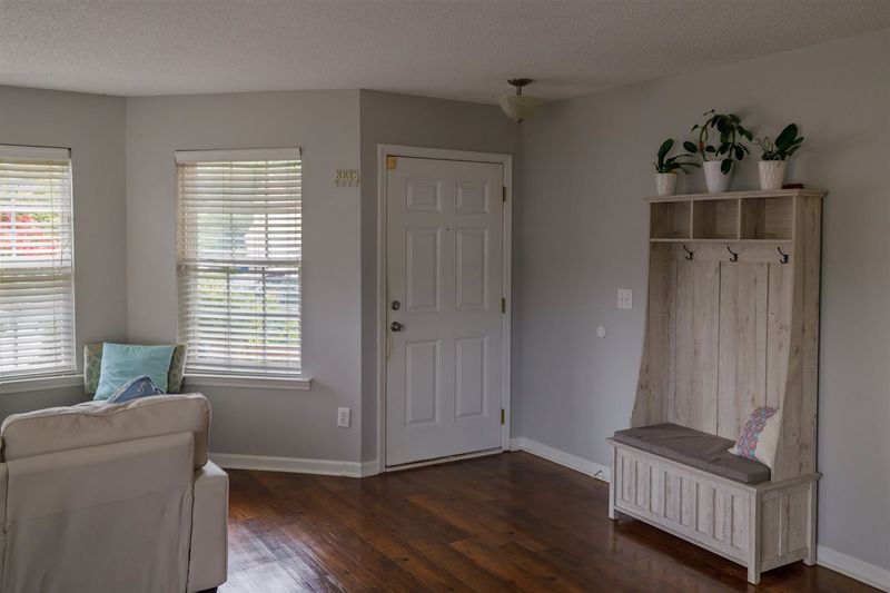 3300 Lungren Ct, Raleigh, NC 27610