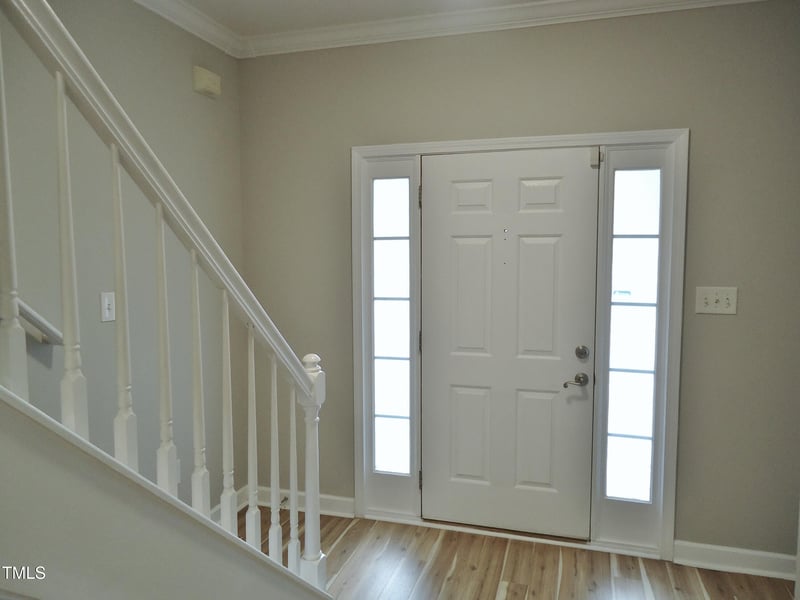 3300 Neuse Crossing Dr, Raleigh, NC 27616