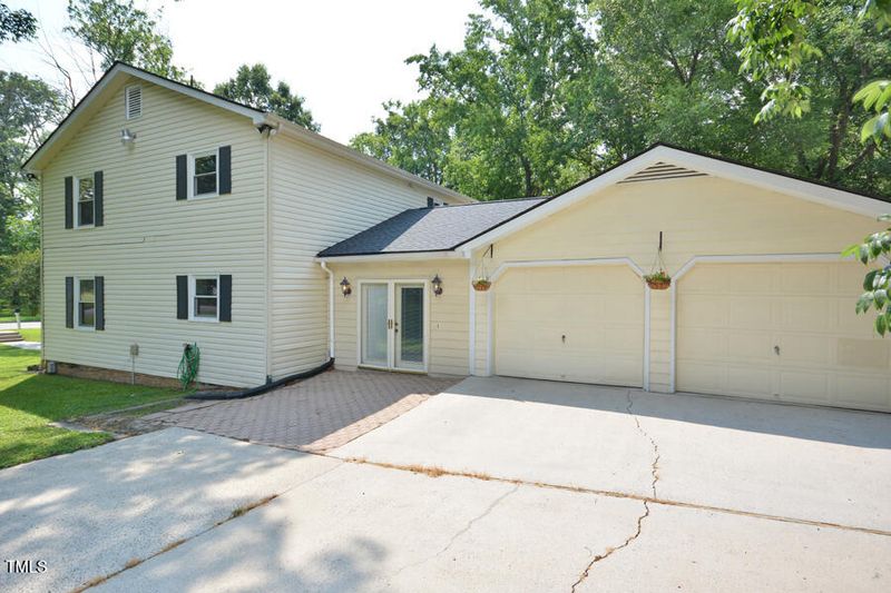 3300 Shaftsbury Drive St, Durham, NC 27704