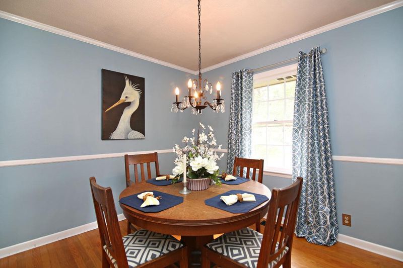 3301 Arrowwood Dr, Raleigh, NC 27604