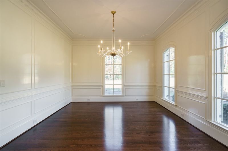 3301 Bellewood Forest Cir, Raleigh, NC 27612