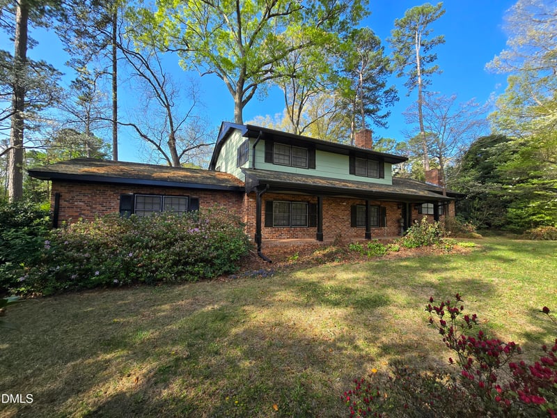 3301 Caldwell Dr, Raleigh, NC 27607