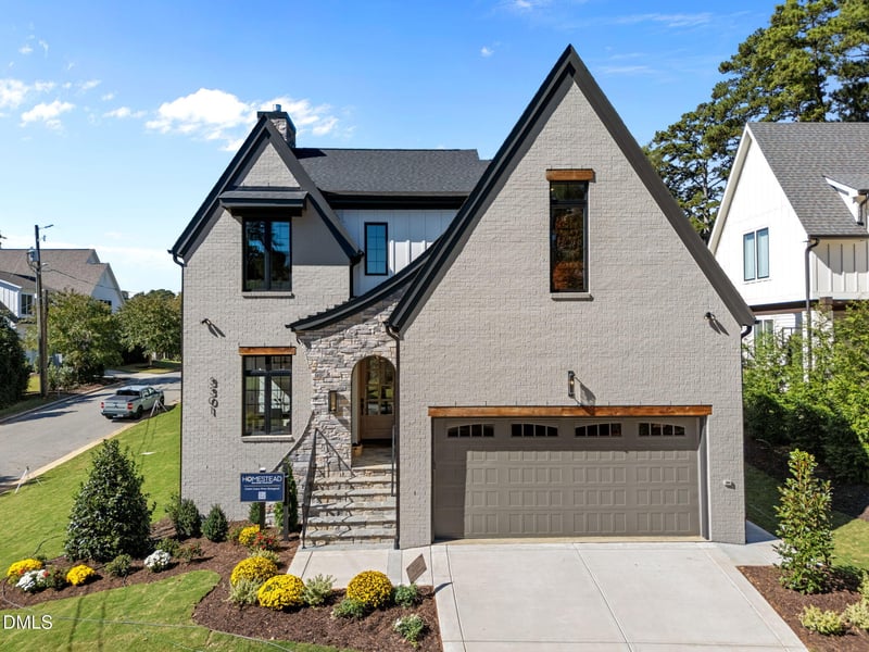 3301 Dell Dr, Raleigh, NC 27609