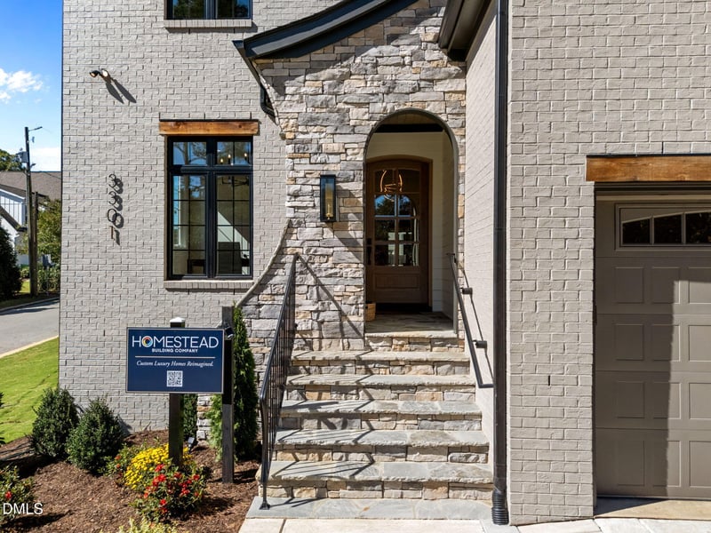 3301 Dell Dr, Raleigh, NC 27609