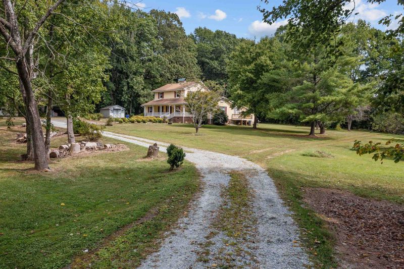 3301 Nc 57, Hillsborough, NC 27278