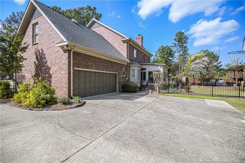3301 Quarry Dr, Fayetteville, NC 28303