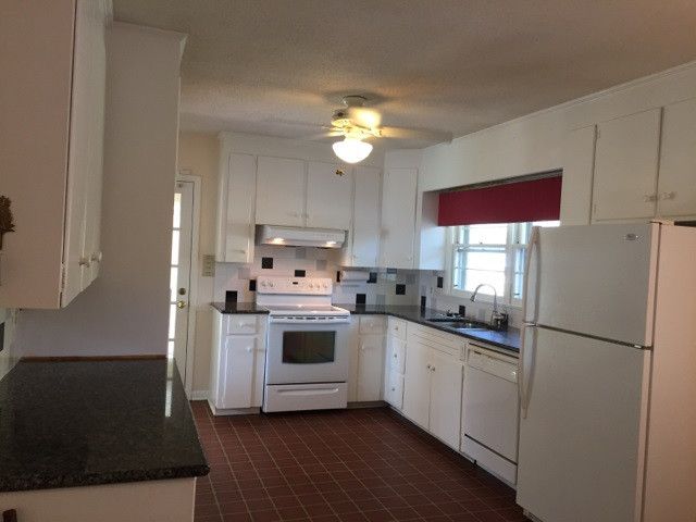 3301 Starmount Dr, Raleigh, NC 27604