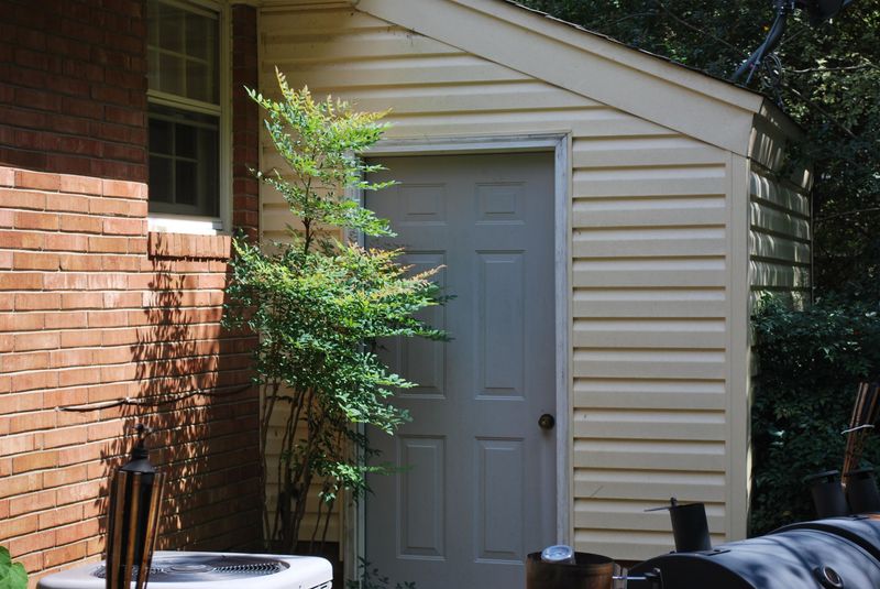 3301 Ward Rd, Raleigh, NC 27604