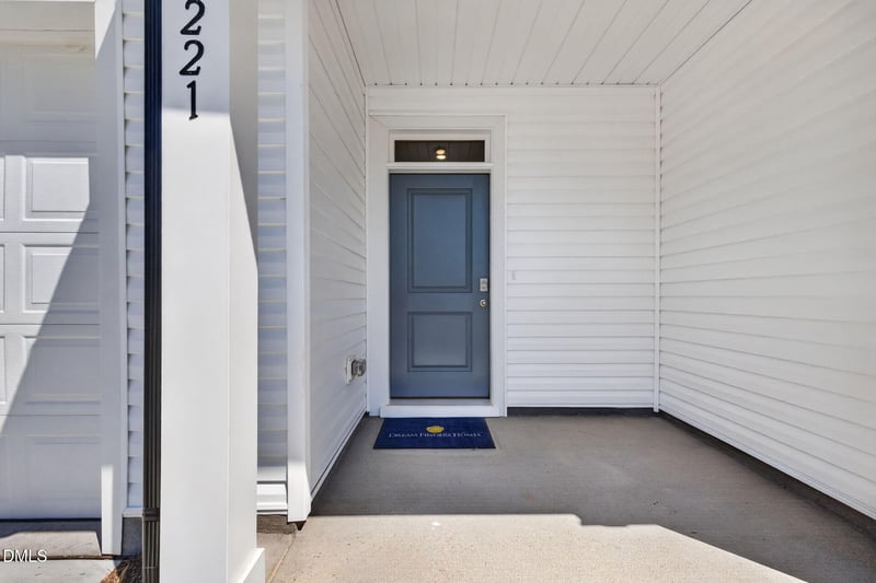 3302 Bailey Lake Dr #202, Fuquay Varina, NC 27526