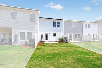 3302 Bailey Lake Dr, Fuquay Varina, NC 27526