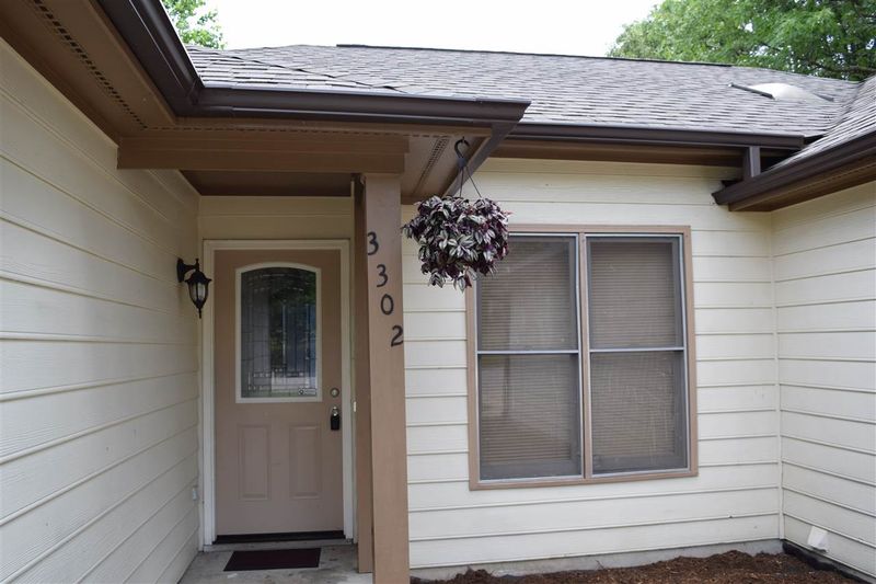 3302 Woodland Park Rd, Durham, NC 27703