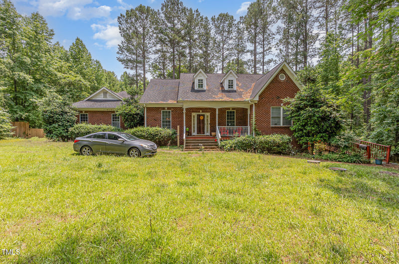 3304 Black Stallion Ct, Zebulon, NC 27597