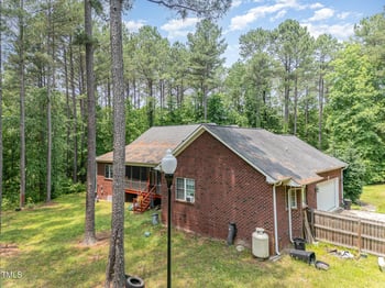 3304 Black Stallion Ct, Zebulon, NC 27597