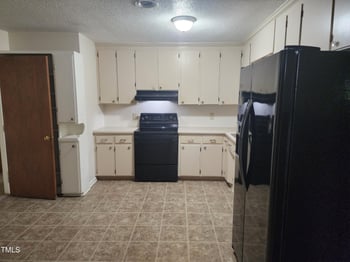 3304 Boulder Ct, Raleigh, NC 27607