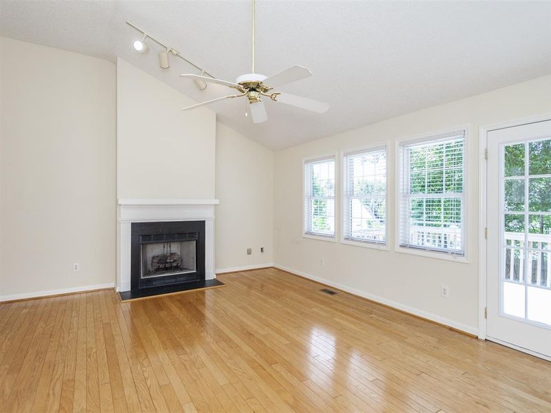 3304 Planet Dr, Raleigh, NC 27604