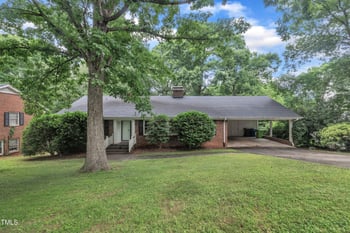 3304 Redbud Ln, Raleigh, NC 27607