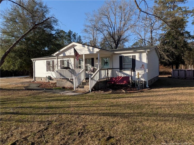 3305 Dandelion Ln, Fayetteville, NC 28306